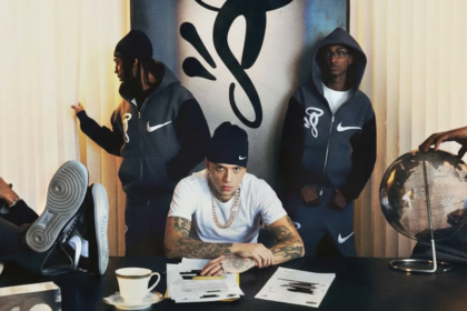 Syna World Comfort Tracksuit – Everyday Streetwear Redefined